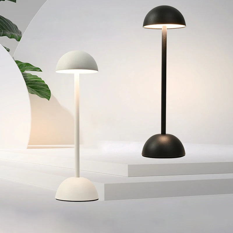 Noordse minimalistische tafellamp