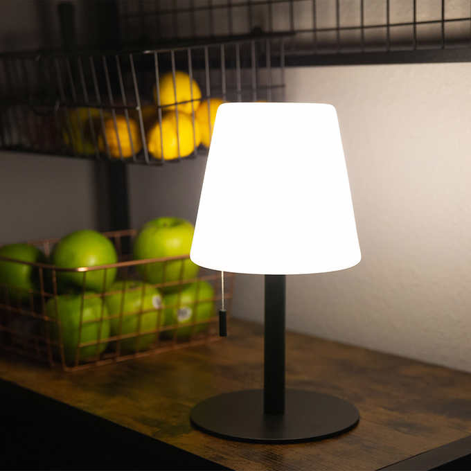 Minimalistische moderne tafellamp
