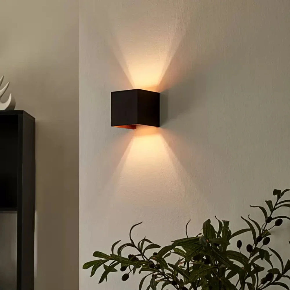 Verstelbare wandlamp