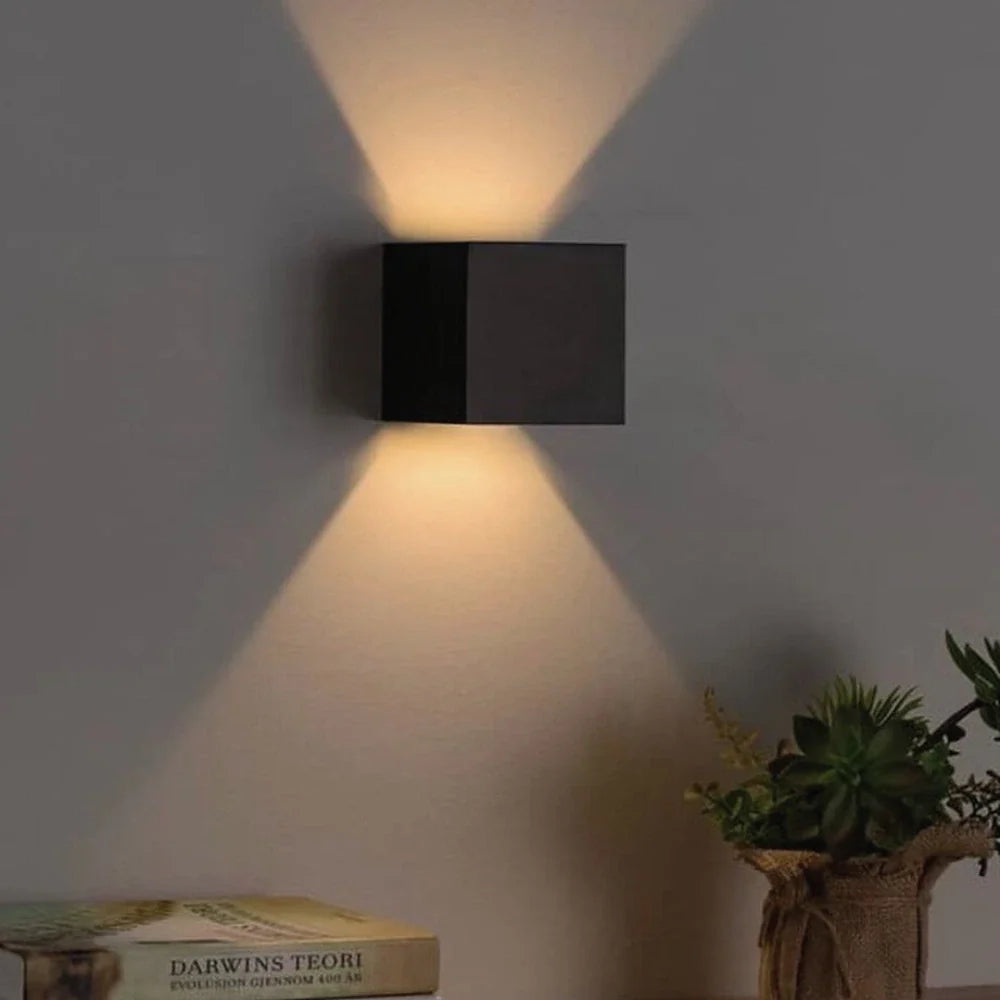 Verstelbare wandlamp