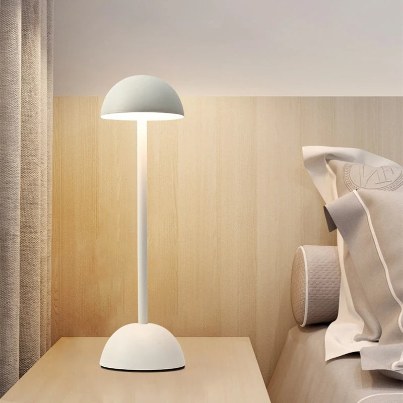 Noordse minimalistische tafellamp
