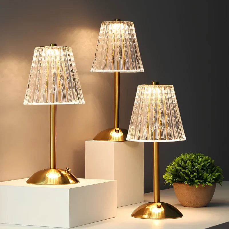 Gouden kristallen tafellamp
