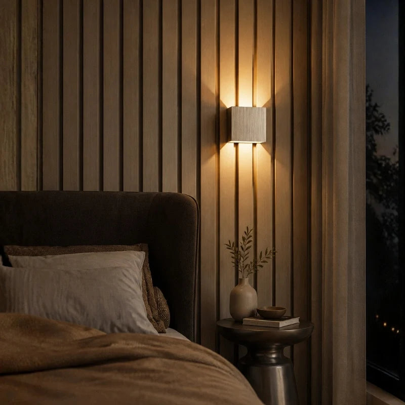 Verstelbare wandlamp