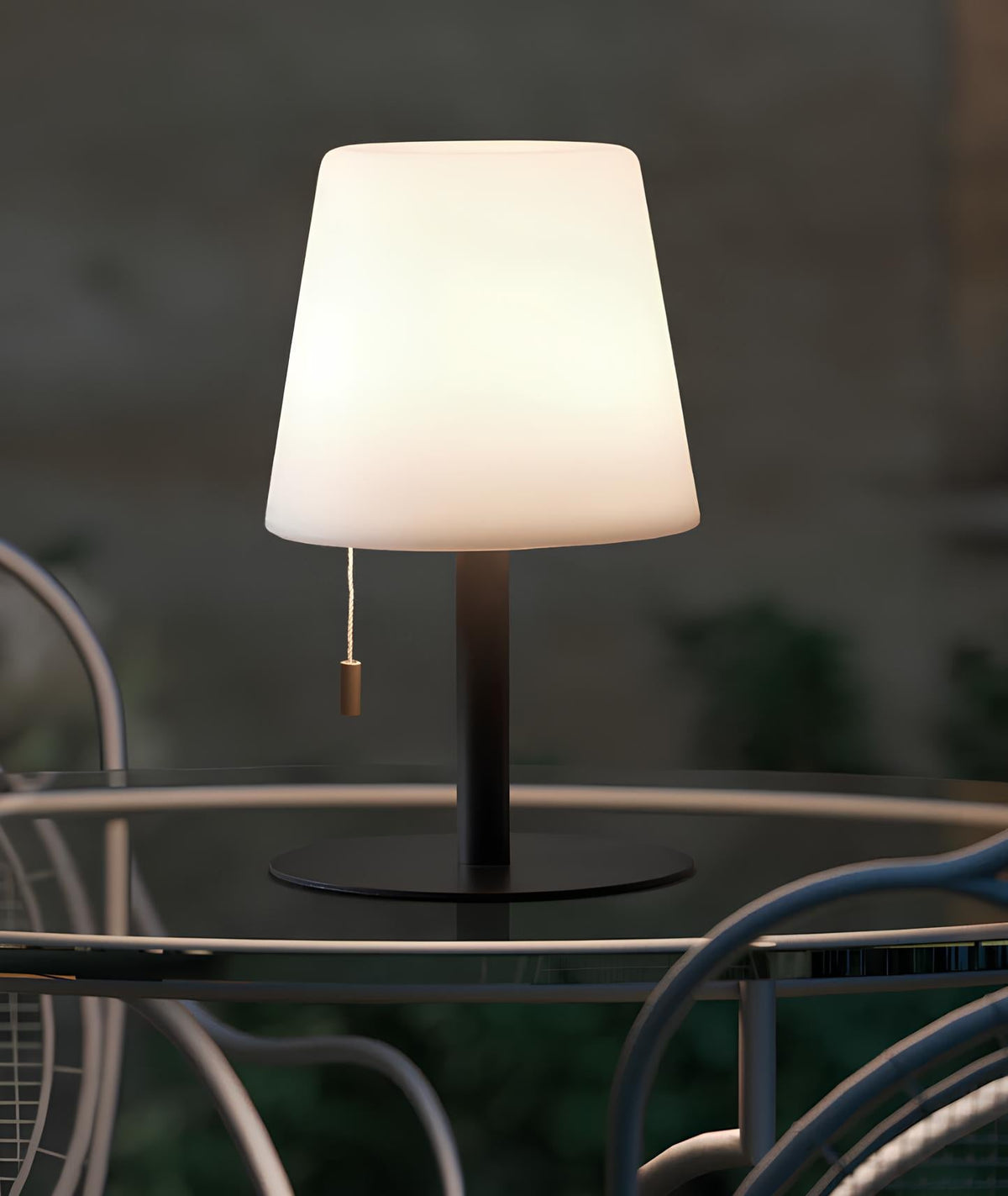Minimalistische moderne tafellamp