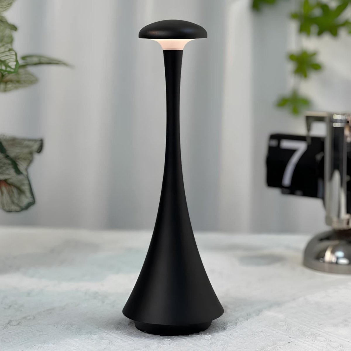 Lumina™ Spire lamp
