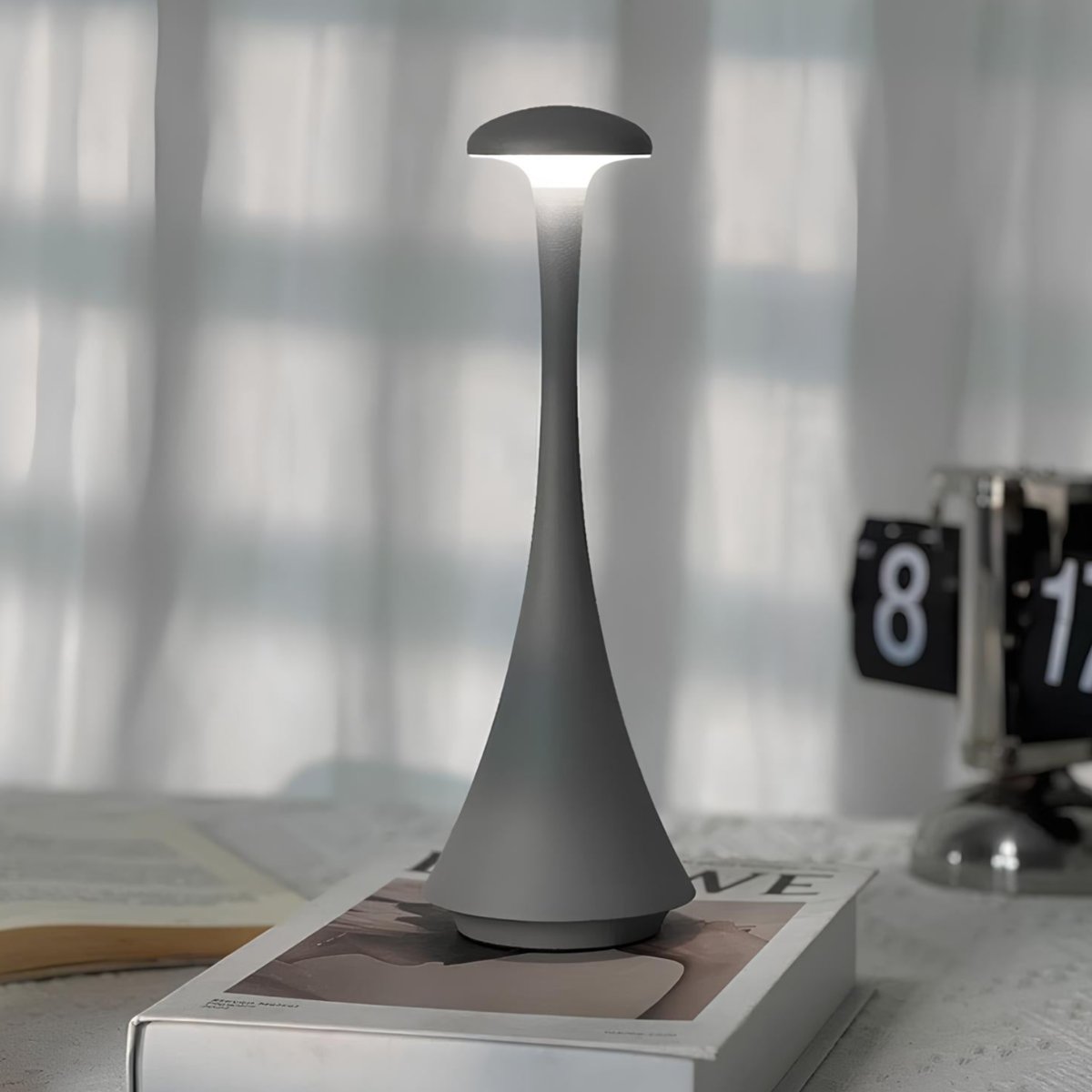 Lumina™ Spire lamp