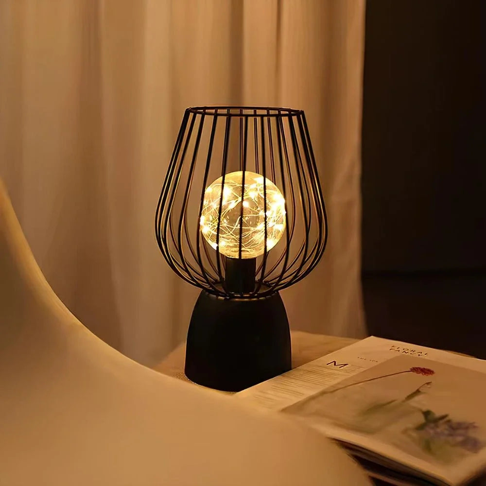 Stralende ijzeren lamp
