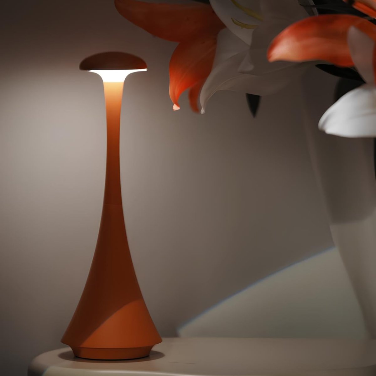 Lumina™ Spire lamp